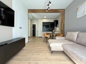 Czysta 4 Signature Apartments by BookingHost