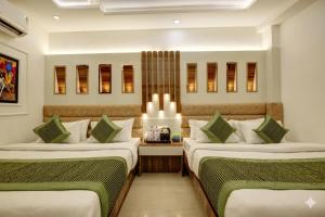 Hotel Star Villa- 1 Minute from NDLS Station 3 Star Hotel I Located In Paharganj I Front Of New Delhi Railway Station