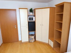Private Rooms Kranj Orchid and Skylight