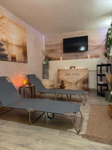 Crossroads Nest Spa