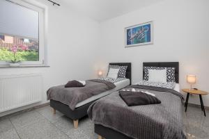 Apartment Senko with 2 Bedrooms and Parking by Noclegi Renters