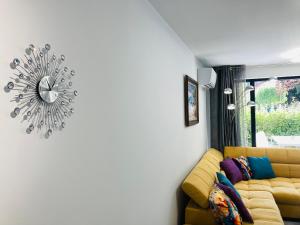 Beautiful & Classy Apartment for 6 Guest & Privet Parking
