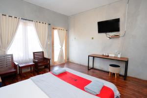 RedDoorz Syariah near Lombok Epicentrum Mall