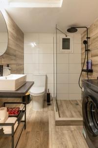City Charm - Stylish 3BR