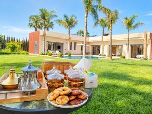 VILLA LOLIVIEA, Large Private Pool, Landscaped Gardens,Secure Estate in Amskroud, 30 Minutes from Agadir