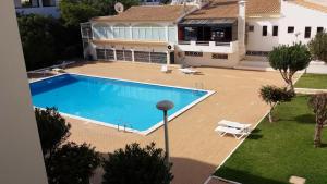 New Apt, walk-to-beach, F3, Pool