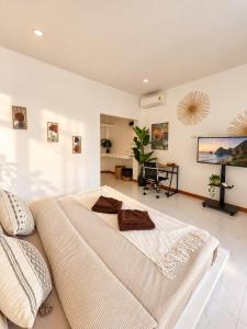 Azure Bungalow - Sea View - Beach Access