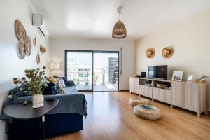A 3 min a Pé do Cais, Piscina, Terraço BBQ 18m²