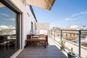 A 3 min a Pé do Cais, Piscina, Terraço BBQ 18m²