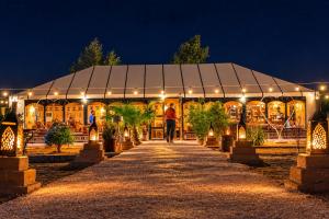 Exploring best Luxury camp