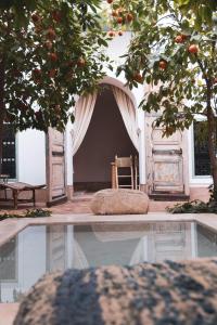 Hidden boutique Riad - heated rooftop plunge pool