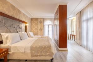 Velora Grand