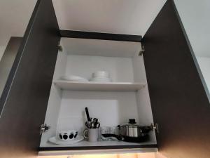 Luxury Studio 40 sqm at Century Spire - 500Mbps & Netflix