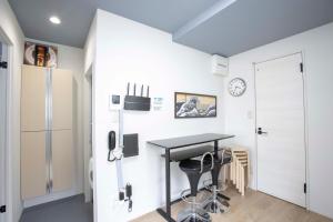 Koenji Wako 3F - 1 min walk to Koenji Station, 6 min by train to Shinjuku, Sleeps 5
