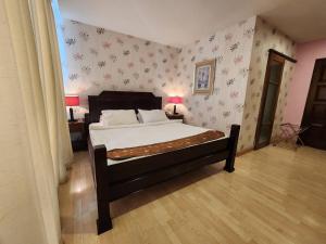 August Residence