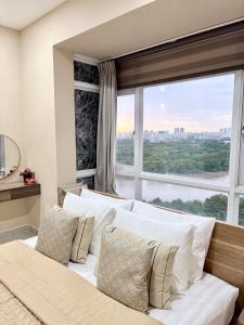 Panorama View Riverside