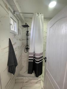 Privatna oaza sa 3 apartmana i velikim dvorištem Pet friendly