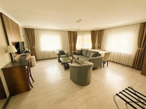 Grand Palace Hotel