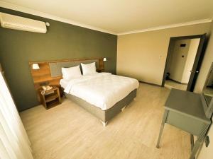 Grand Palace Hotel