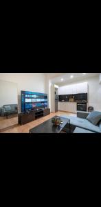 Acropolis Grand Supreme By NEKK