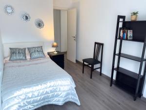 Spacious and comfortable with balcony in Valencia