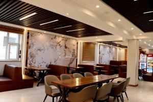 Minj Hotel Khovd