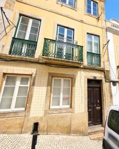 Studio for young couple in Bica
