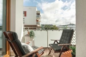 Comfortable Apartment with a Balcony & Garage Parking in Bydgoszcz by Noclegi Renters