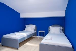 Premium Downtown Suites