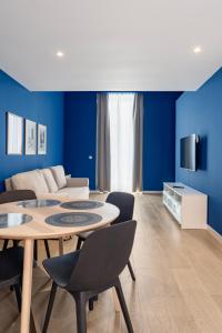 Premium Downtown Suites