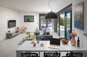 Villa Fasana-Apartment 3 by Vivi Rent