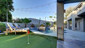 Casa Buena Pool Spa Views Resort Backyard