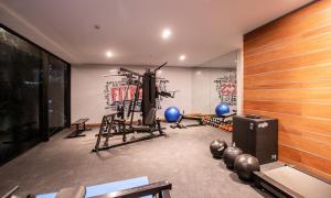 104 Steps from Shopping del Sol with private patio!