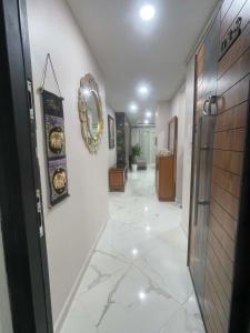 Beautiful, modern, and comfortable 2-bedroom apartment