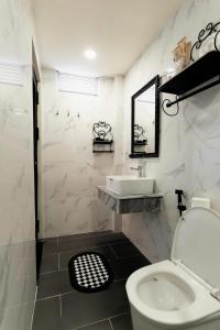 Nam Ngoc Heritage Hotel