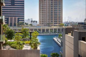 Chic Studio in Business Bay, Canal & City Views, Gym, Pool