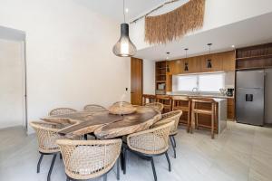 2 villas in XpuHa 7 bedrooms and Beach Club access