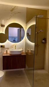 Old Town Edge Apartment - Gdansk