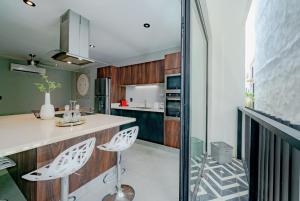 IT Residences 205 - 1BR Condo, Rooftop Pool