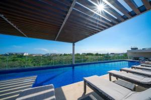 Terrazas 38th St - 2BR w Private Jacuzzi