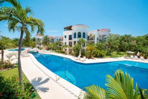 Paseo del Sol Playacar - 2BR Condo with Pool