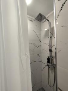 Apartment Sofia with Balcony & Free Parking