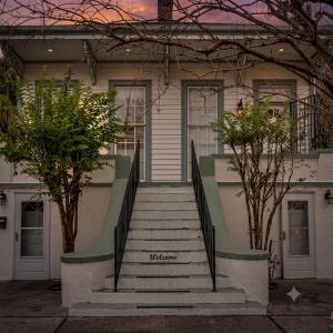 Historic porch home steps from St Charles Ave