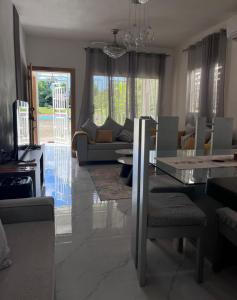2 Bedroom Modern House Near Playa Grande