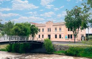 Colonial Retreat in Cuenca by the Tomebamba