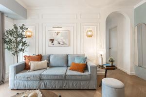 Lux French-Coastal 2BR Cebu IT Park City Center