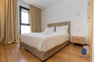 Prestigia 2BR Pool Escape By MERAT HOME