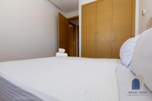 Prestigia 2BR Pool Escape By MERAT HOME
