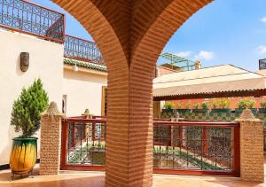 Riad Hna Ben Saleh - Traditional Guest House near Jemaa el-Fnaa Square
