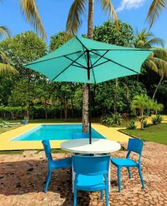 Elige escape con Planta Eléctrica Areas Verdes y Piscina
